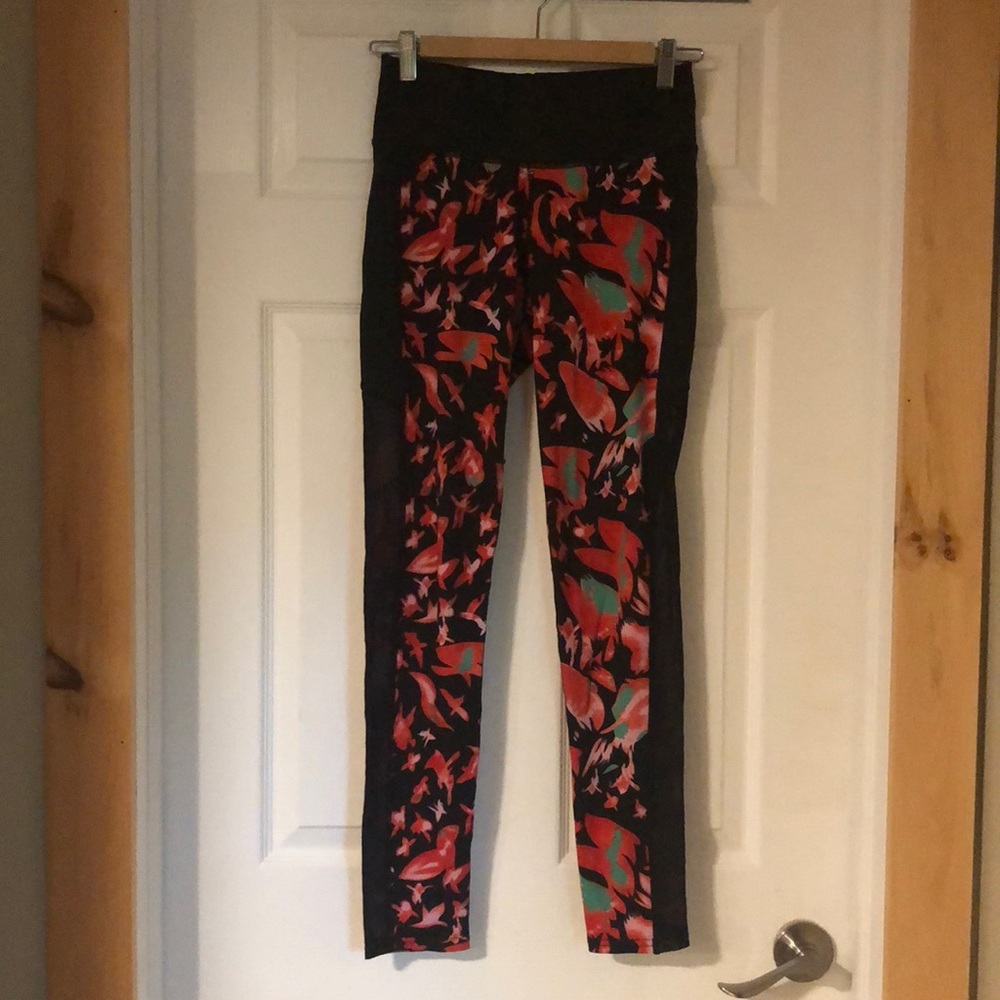 POP Fit leggings